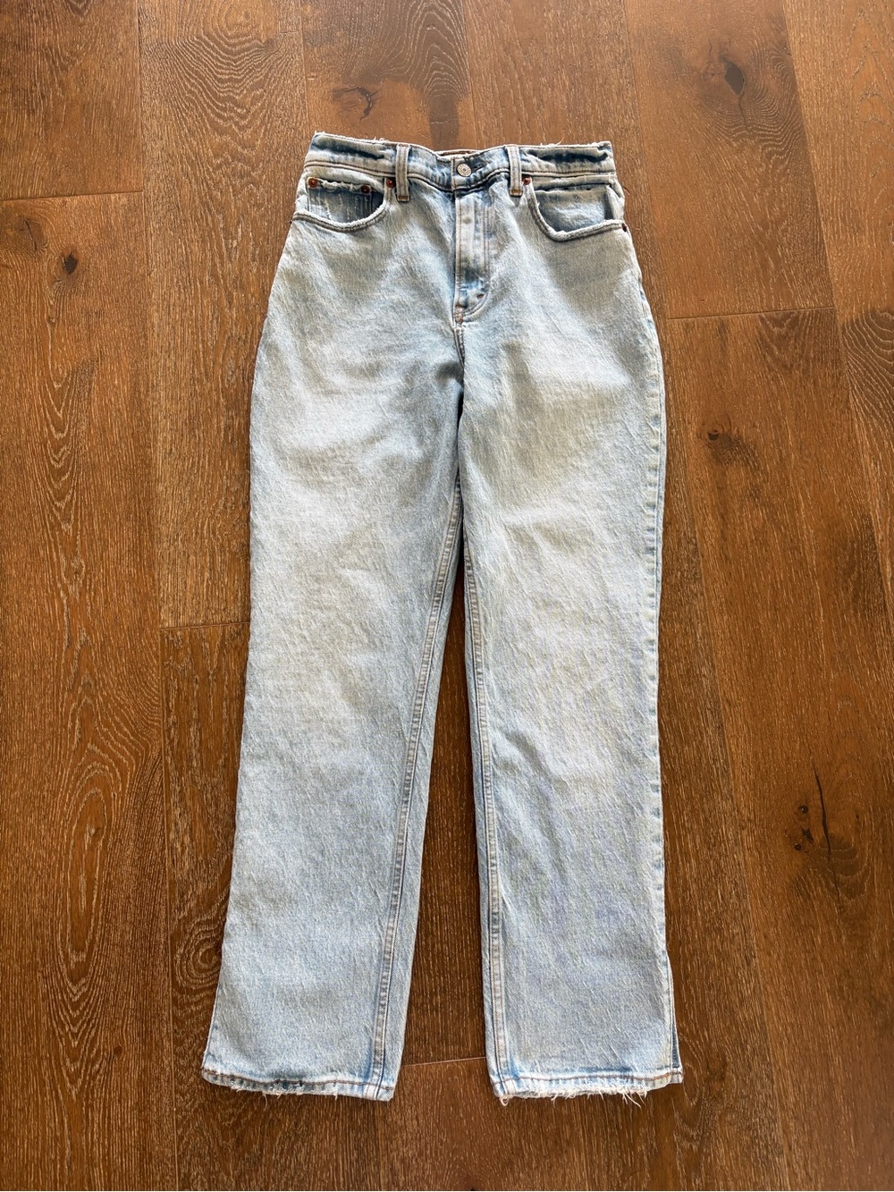 Abercrombie Curve Love Ultra High Rise 90s Straight Side Slit Jeans 28 6S